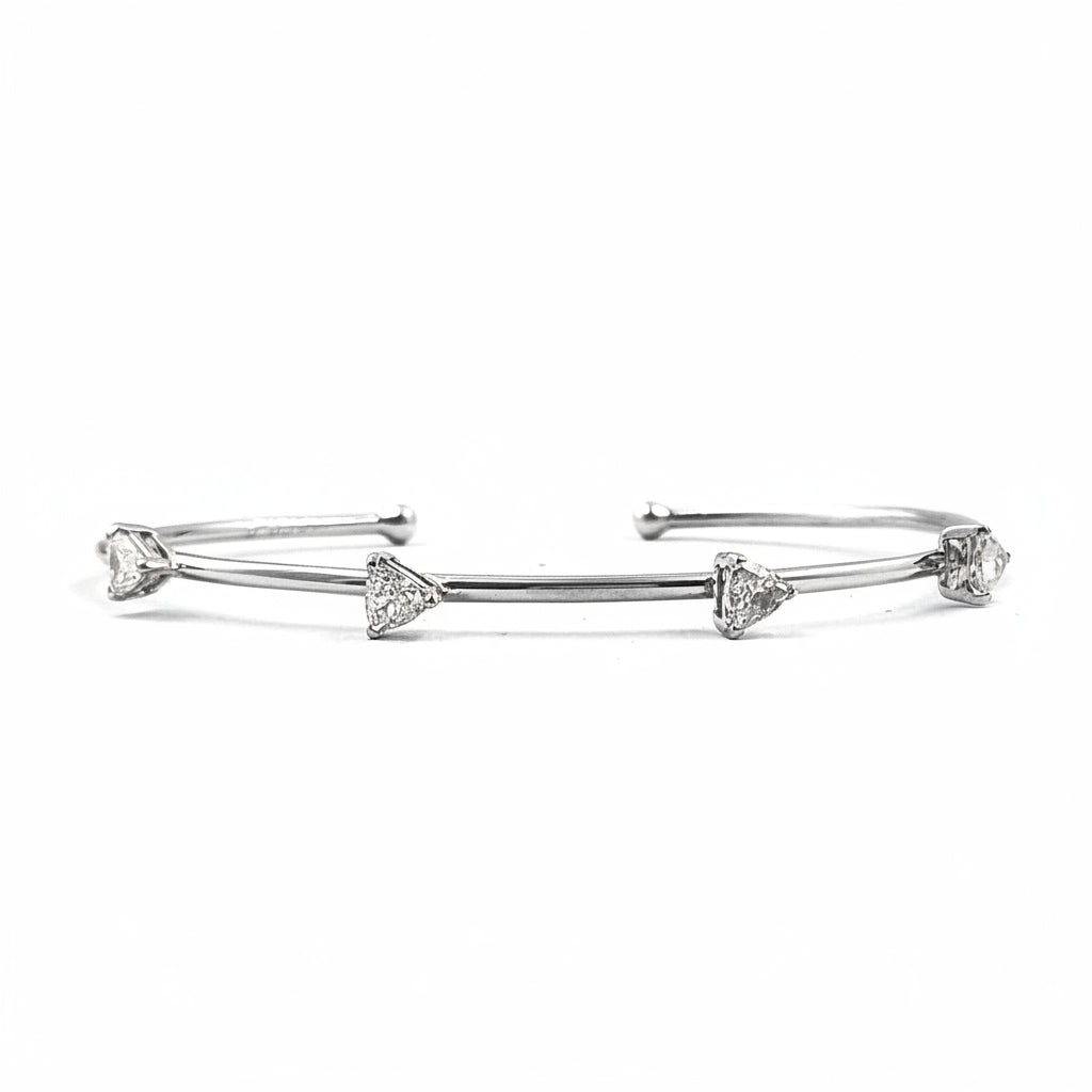 Escape Diamond Front-Open Bracelet