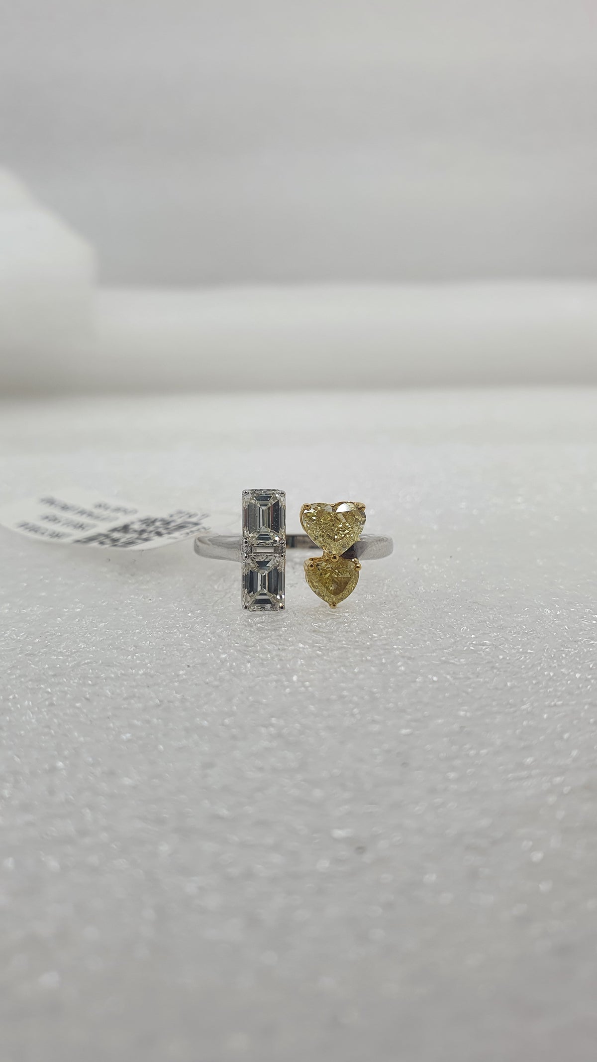 Bloom Two-Tone Diamond Heart Ring
