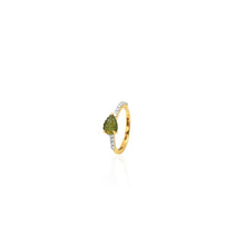 Load image into Gallery viewer, Carved Bloom ring in green saphhire
