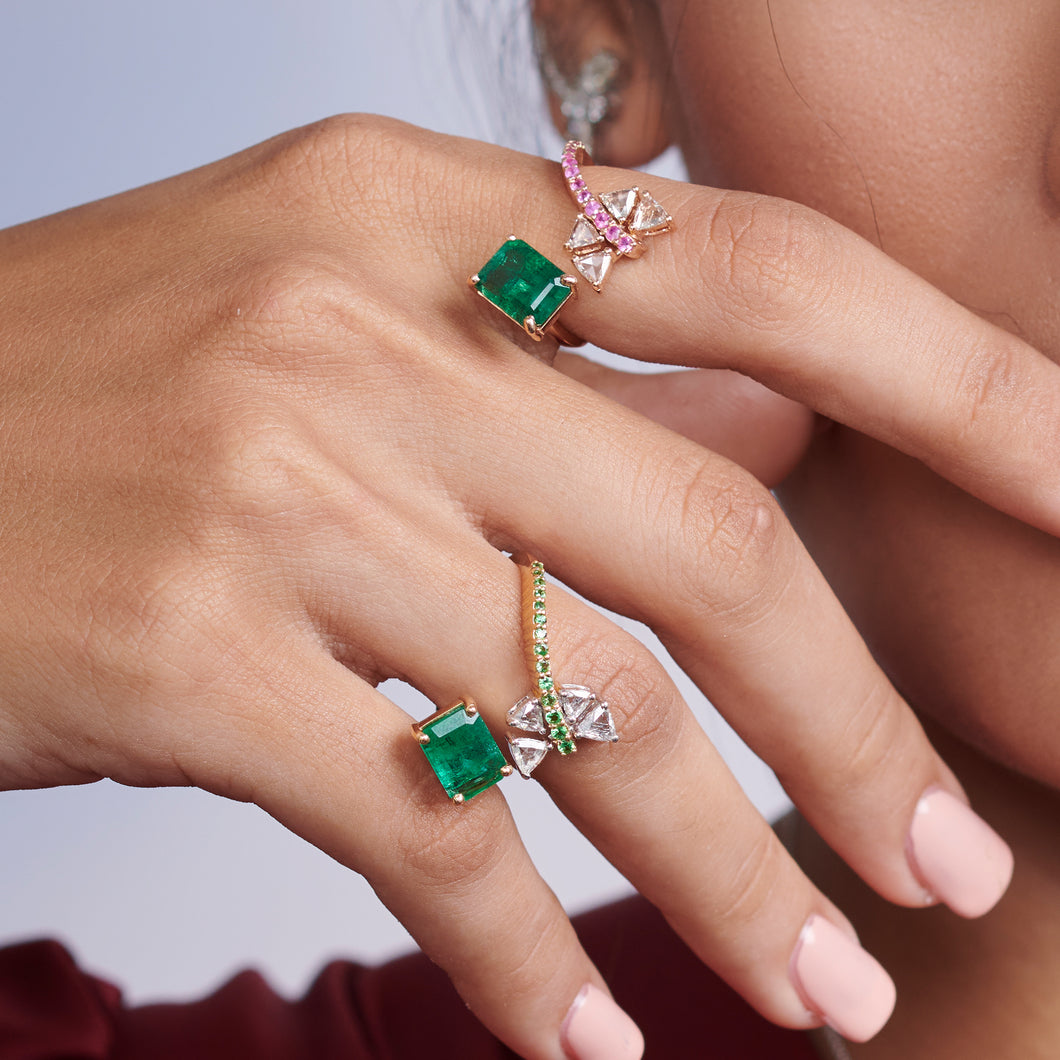 Bloom Dragonfly Ring in Emeralds