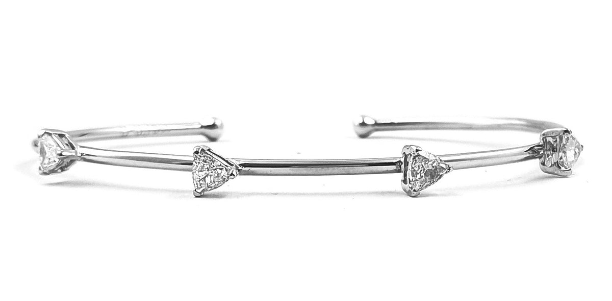 Escape Diamond Front-Open Bracelet
