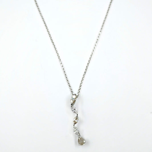 Bloom Diamond Twist Necklace