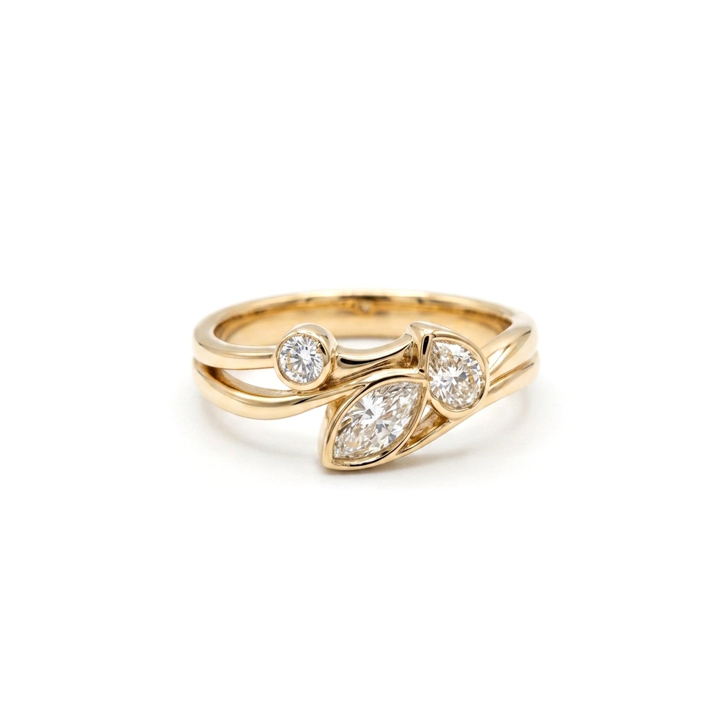 Bloom Diamond Crossover Ring
