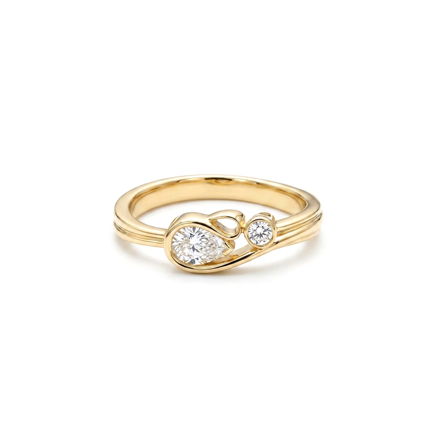 Bloom Pear & Round Diamond Ring