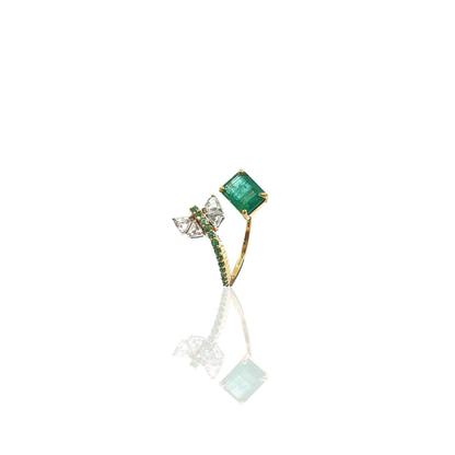 Bloom Dragonfly Ring in Emeralds