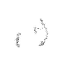 Load image into Gallery viewer, Ear Cuffs, Earcuffs, Diamond Earring, Diamond Ear cuffs Earring, White gold Earring, White, Trillion Diamond Ear cuff
