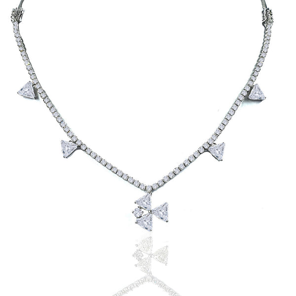 Bloom Necklace with Trillion Diamond